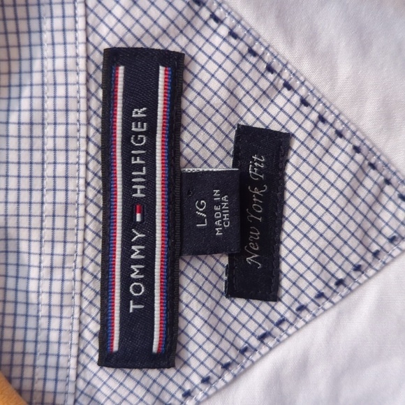 Tommy Hilfiger New York Fit Men's Long Sleeve Button Down Dress Shirt Size Large - Picture 2 of 8
